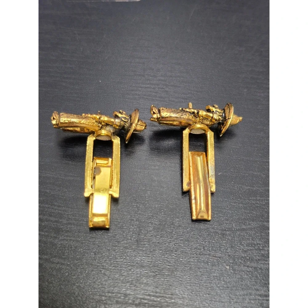Vintage Gunfighter Cowboy Cuff Links Gold Tone